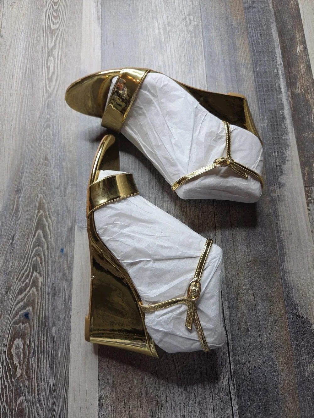 Tuckernuck gold metallic